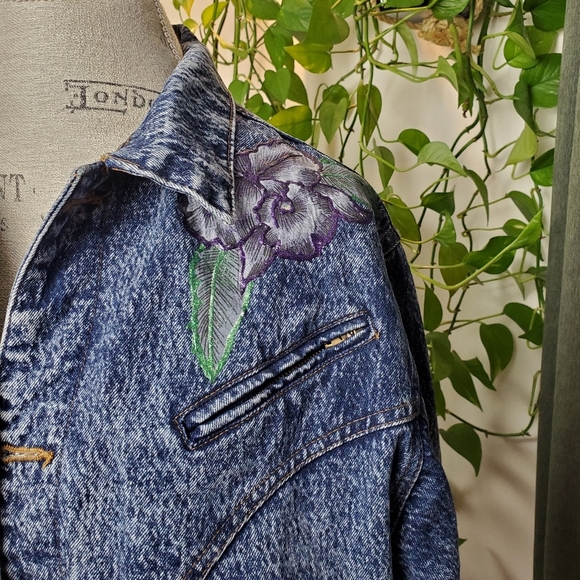 RARE  | Vintage Roglins Acid Wash Bomber Jean Jacket Glitter florals (Size M) - Picture 3 of 16